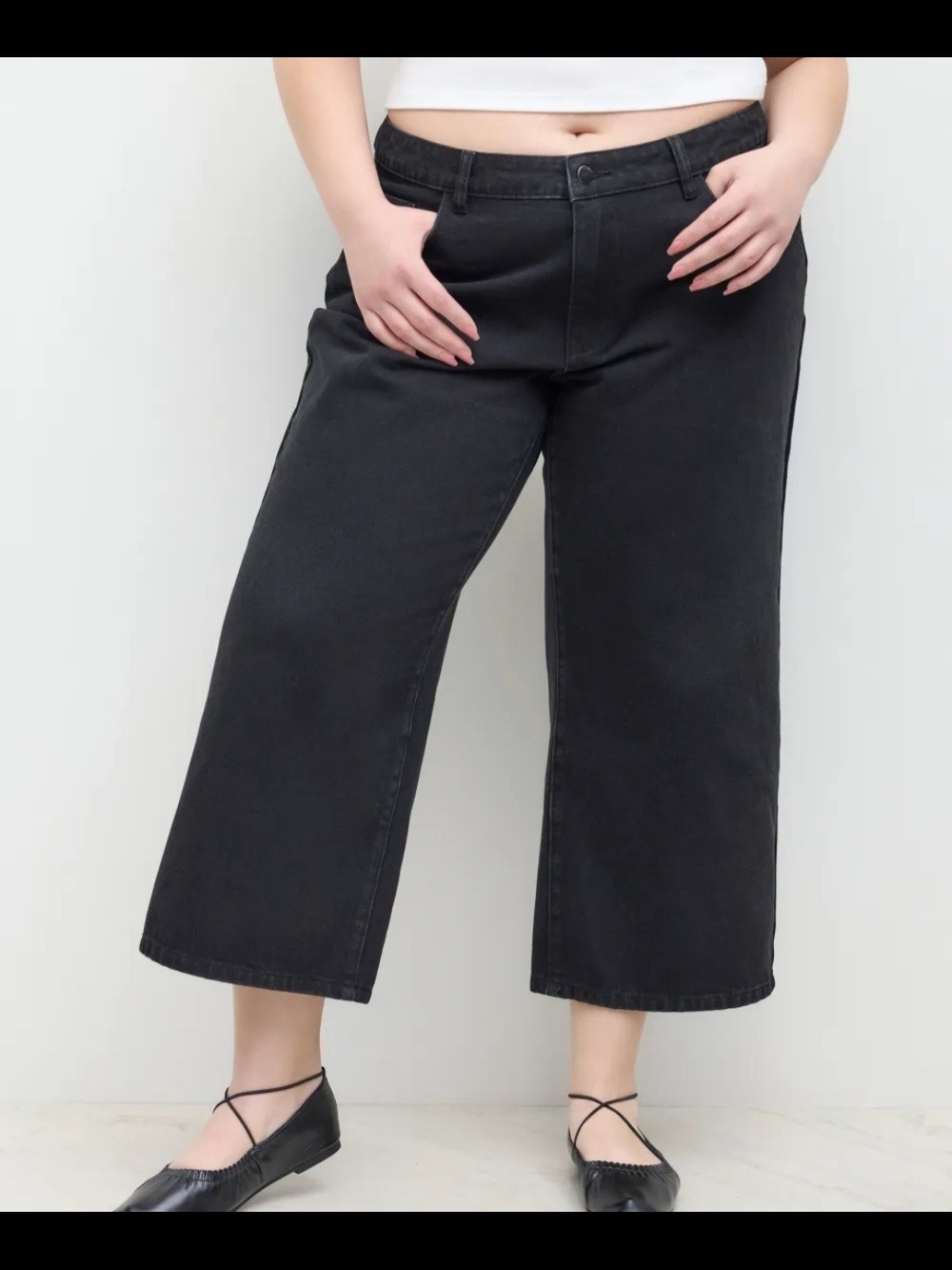 Plus Wide Leg Crop Jeans - Black
